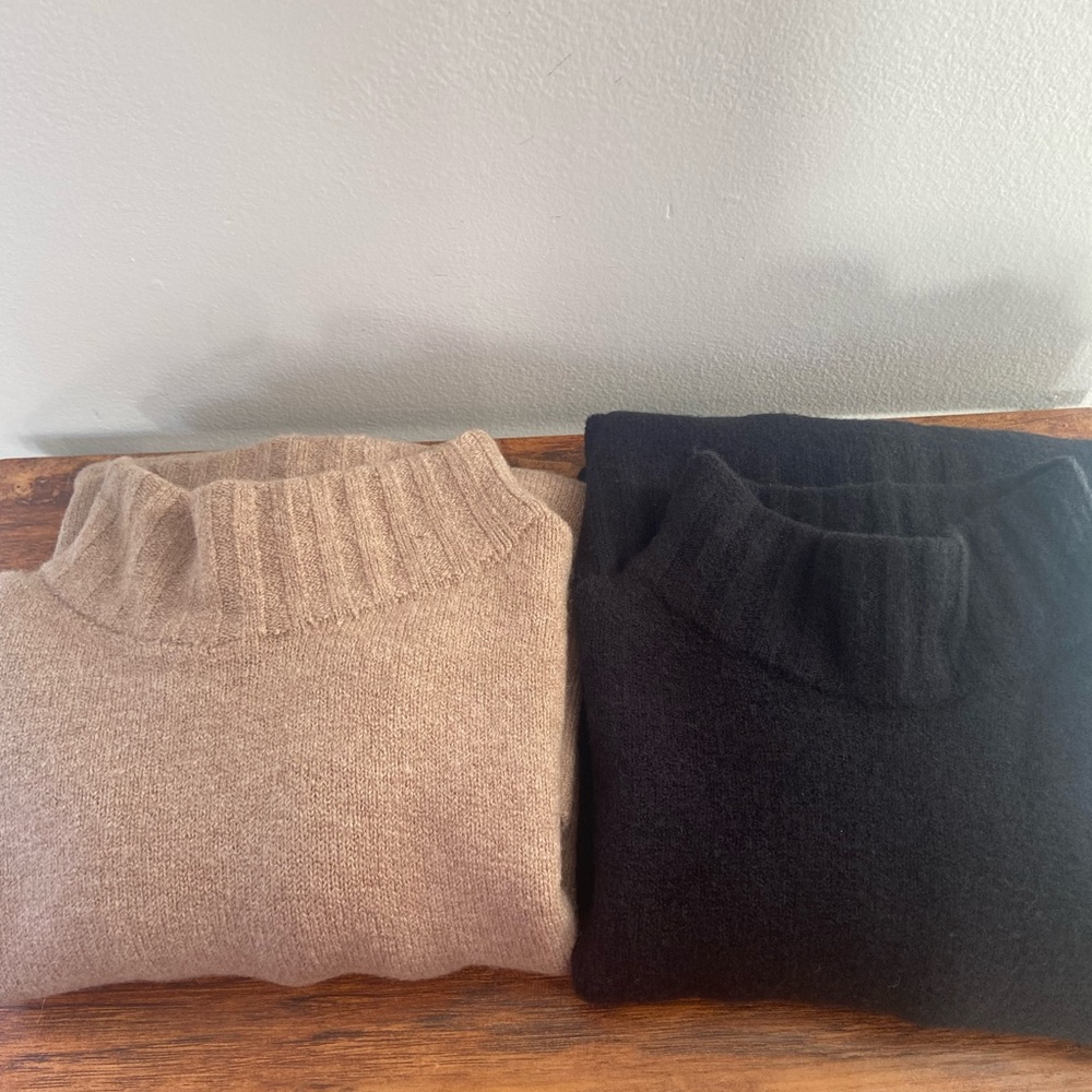 2 Point Sur by J.Crew Black and Tan Sweater Set of Two